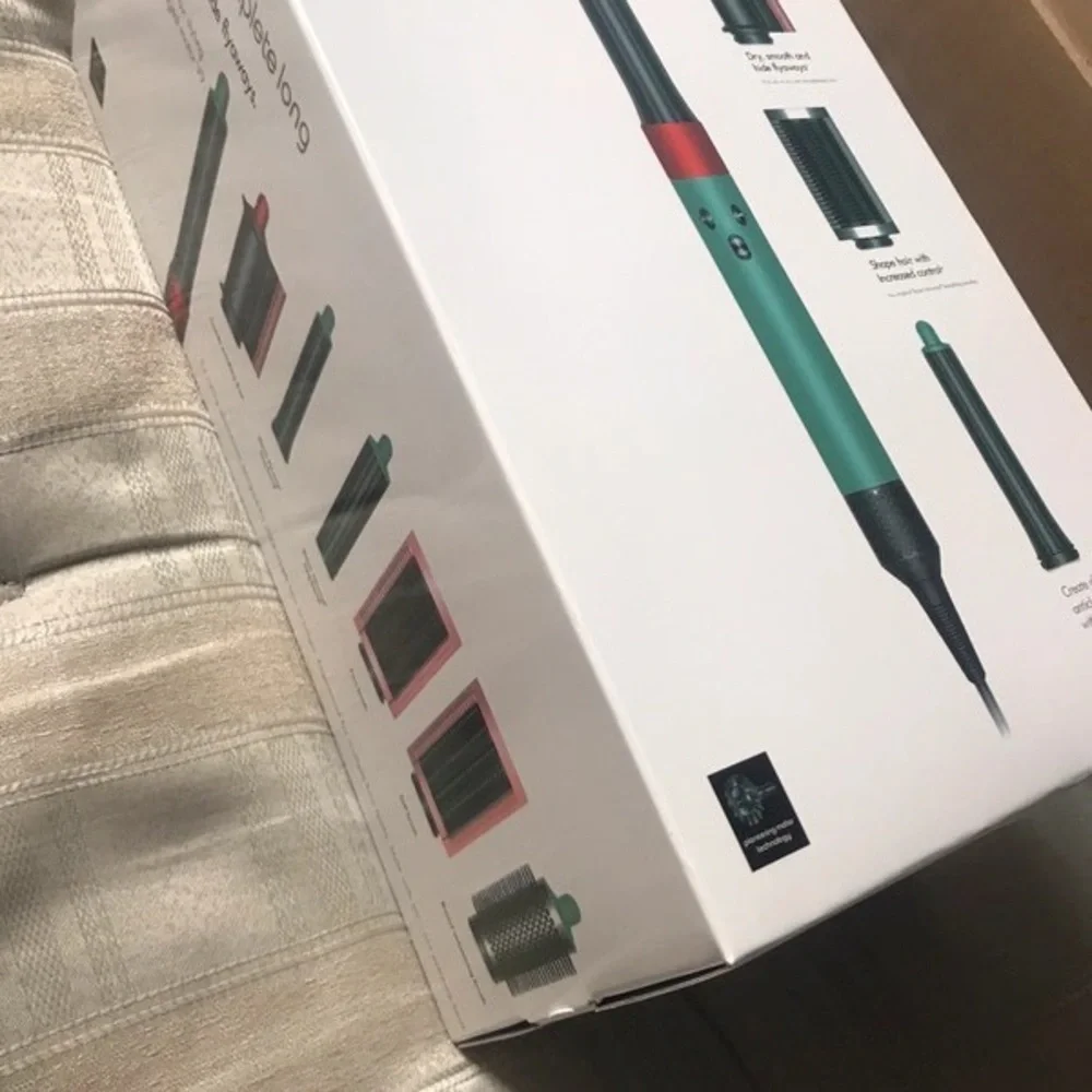 Ceramic pop special edition Dyson Airwap!